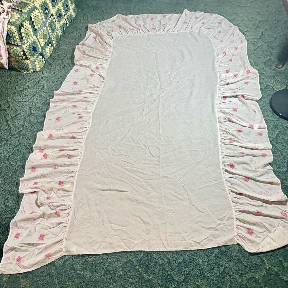 Barbie Twin Size Flat Sheet Skirt Curtain Panels Pillowcase VTG 1995 - Picture 14 of 16